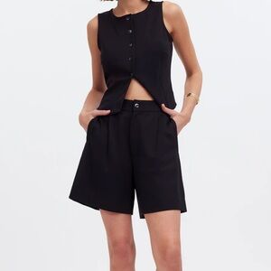 madewell pleated short in ponte